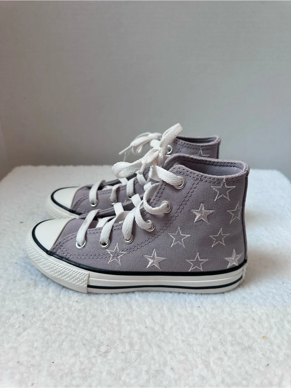 Girl’s Converse Purple High Top Sneakers with White Stars
